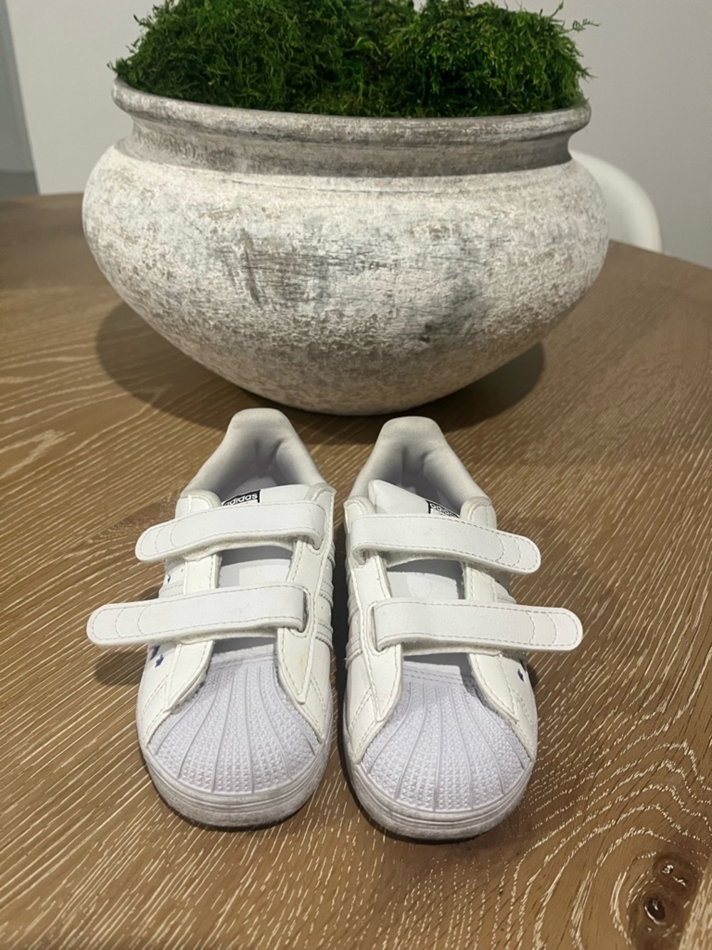 Adidas toddler girl size 10
